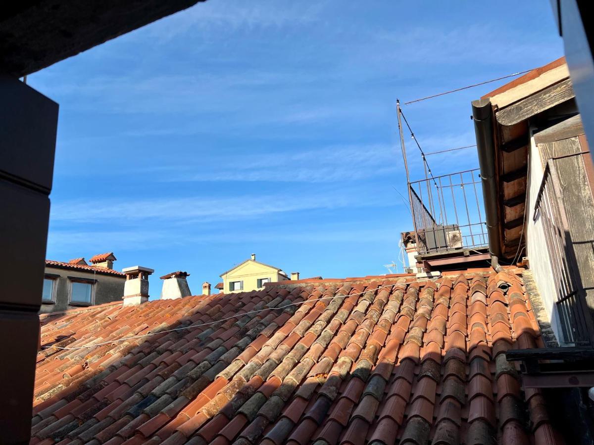 Apt Teatro Venesia Bagian luar foto