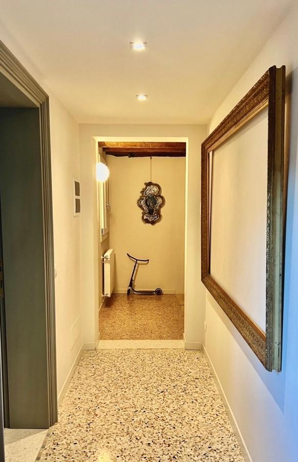 Apt Teatro Venesia Bagian luar foto